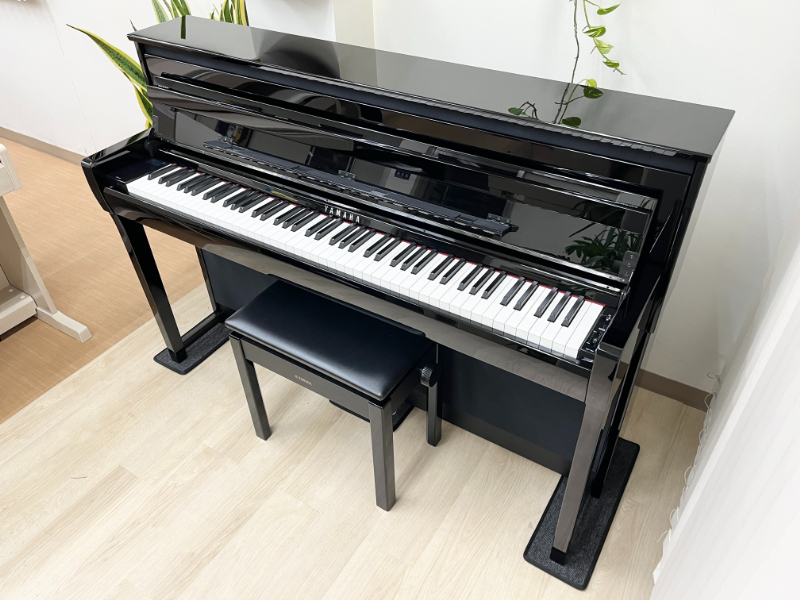 ヤマハ CLP-785PE 黒鏡面艶出し 中古 2020年製 YAMAHA Clavinova