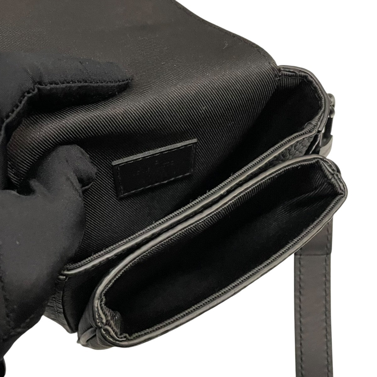 LOUIS VUITTON(ルイヴィトン) Sロック ヴェルティカル・ウェアラブル