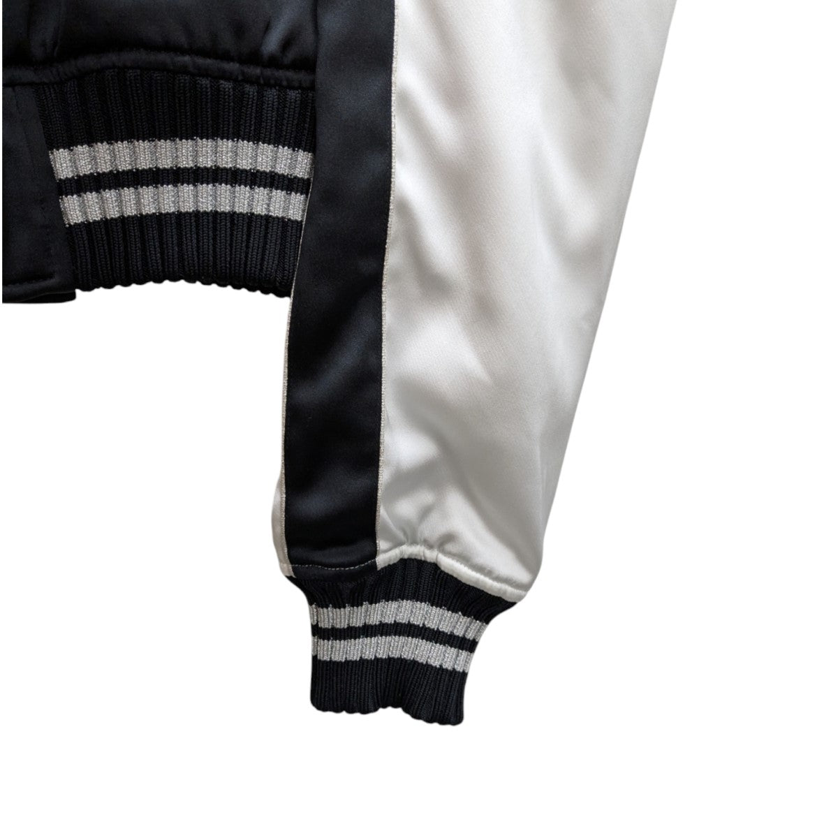 OFFWHITE(オフホワイト) Embroidered Souvenir Jacketスカジャン