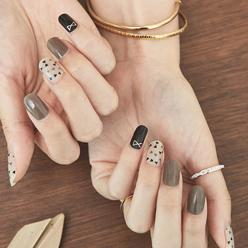 VAVAVOOM]ネイルシール（モダンタイムズ） | 韓国エンタメ・トレンド