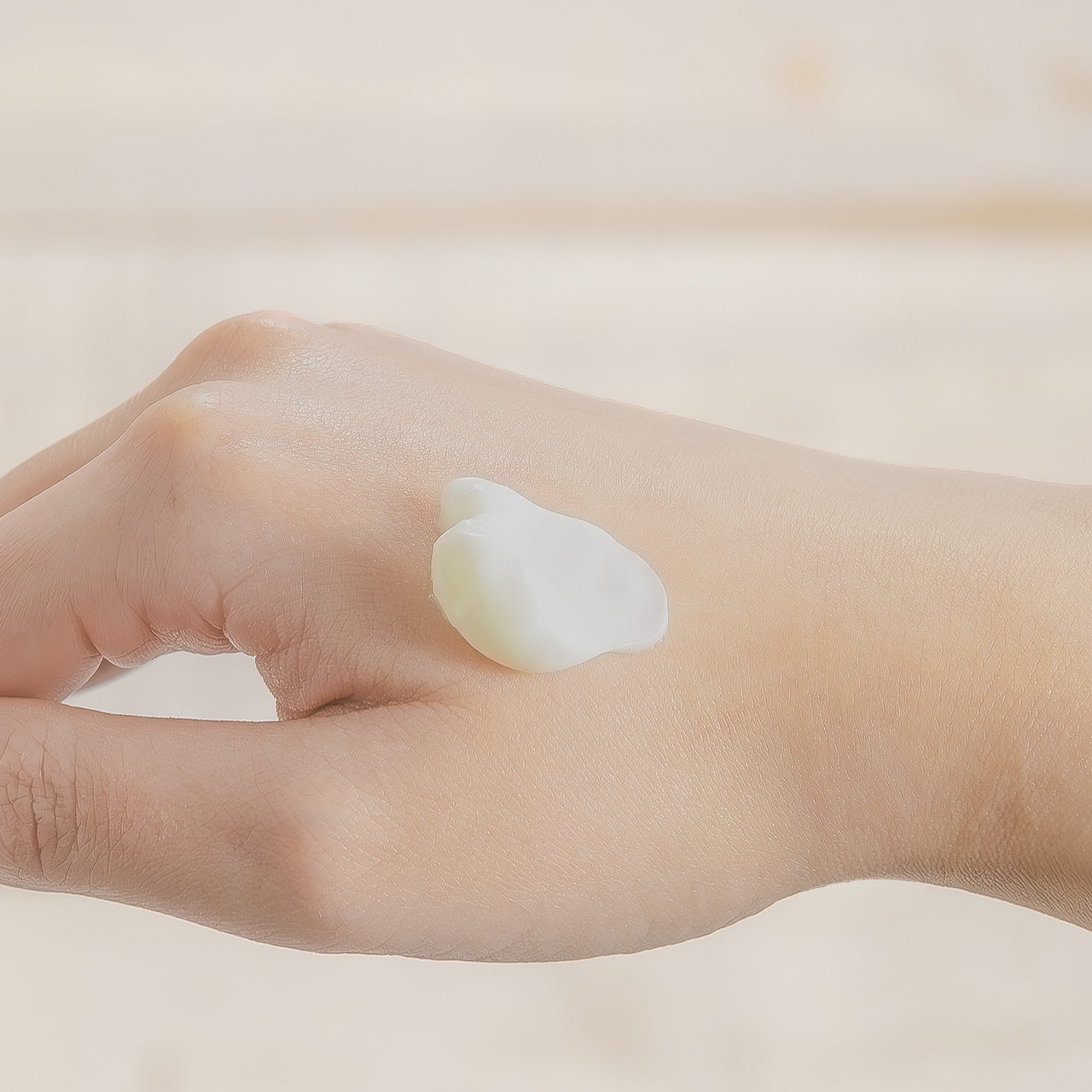 新作】レヴィ クリーム – LOUVREDO直営 公式オンラインショップ