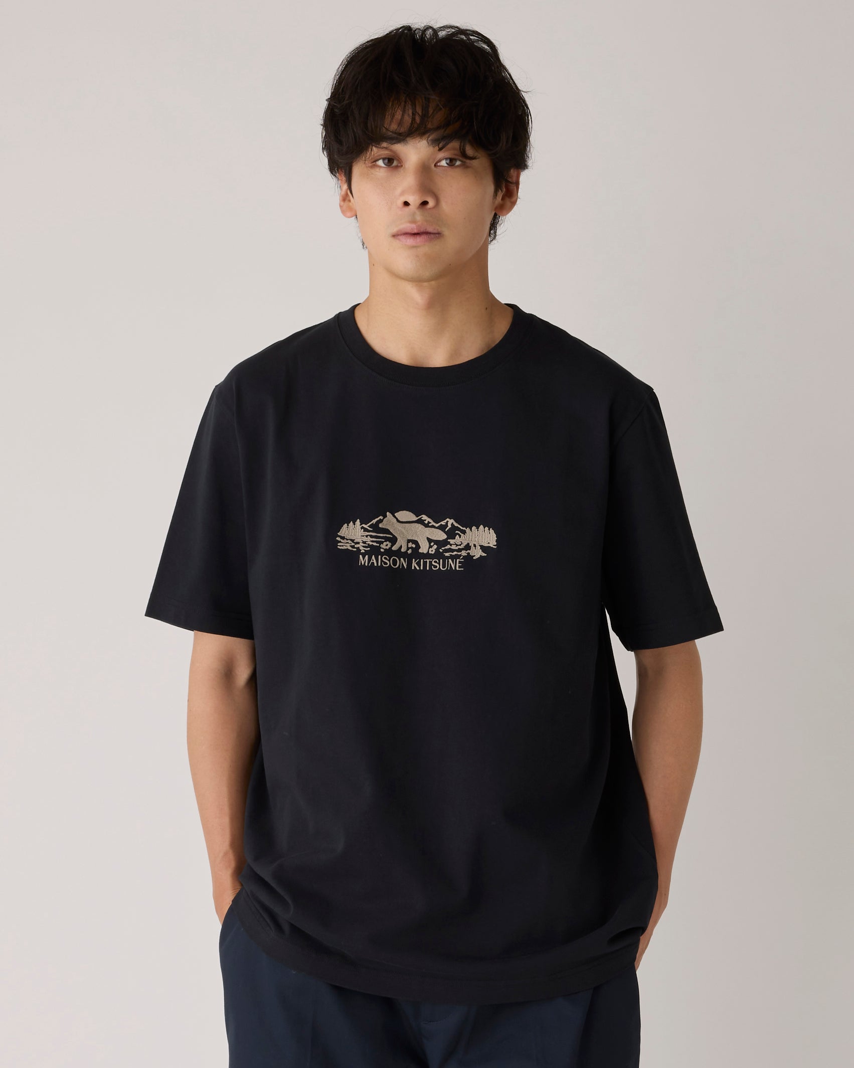 メゾンキツネ】OUTDOOR PROFILE FOX COMFORT TEE-SHIRT – GQ SHOP