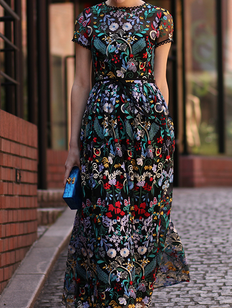 エム・エル・モニーク・ルイリエ(ML Monique Lhuillier)半袖フローラル