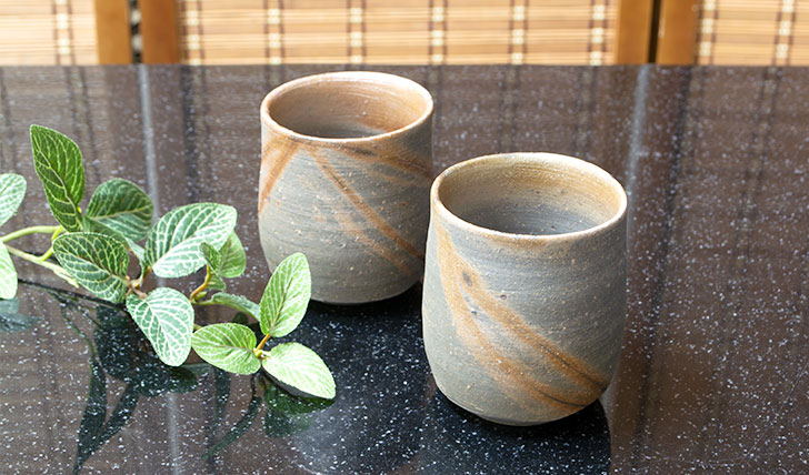 和雑貨 四季彩堂 オンラインショップ / 備前焼 金彩湯呑