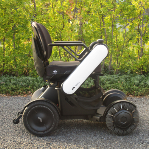 中古特価120,000円】WHILL Model C 電動車椅子 ホワイト｜次世代型