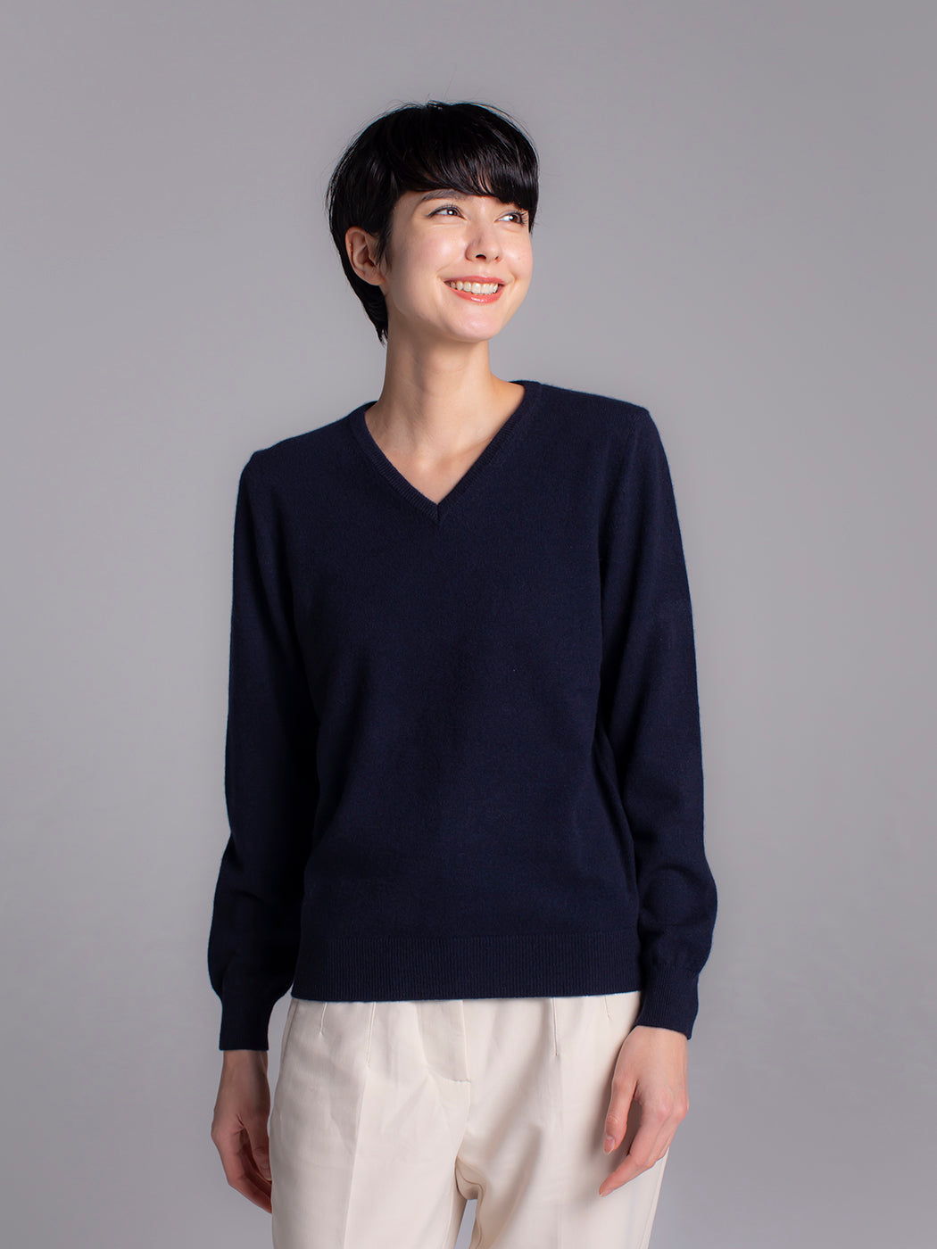日本製】ベビーカシミヤ100% Vネック セーター レディース