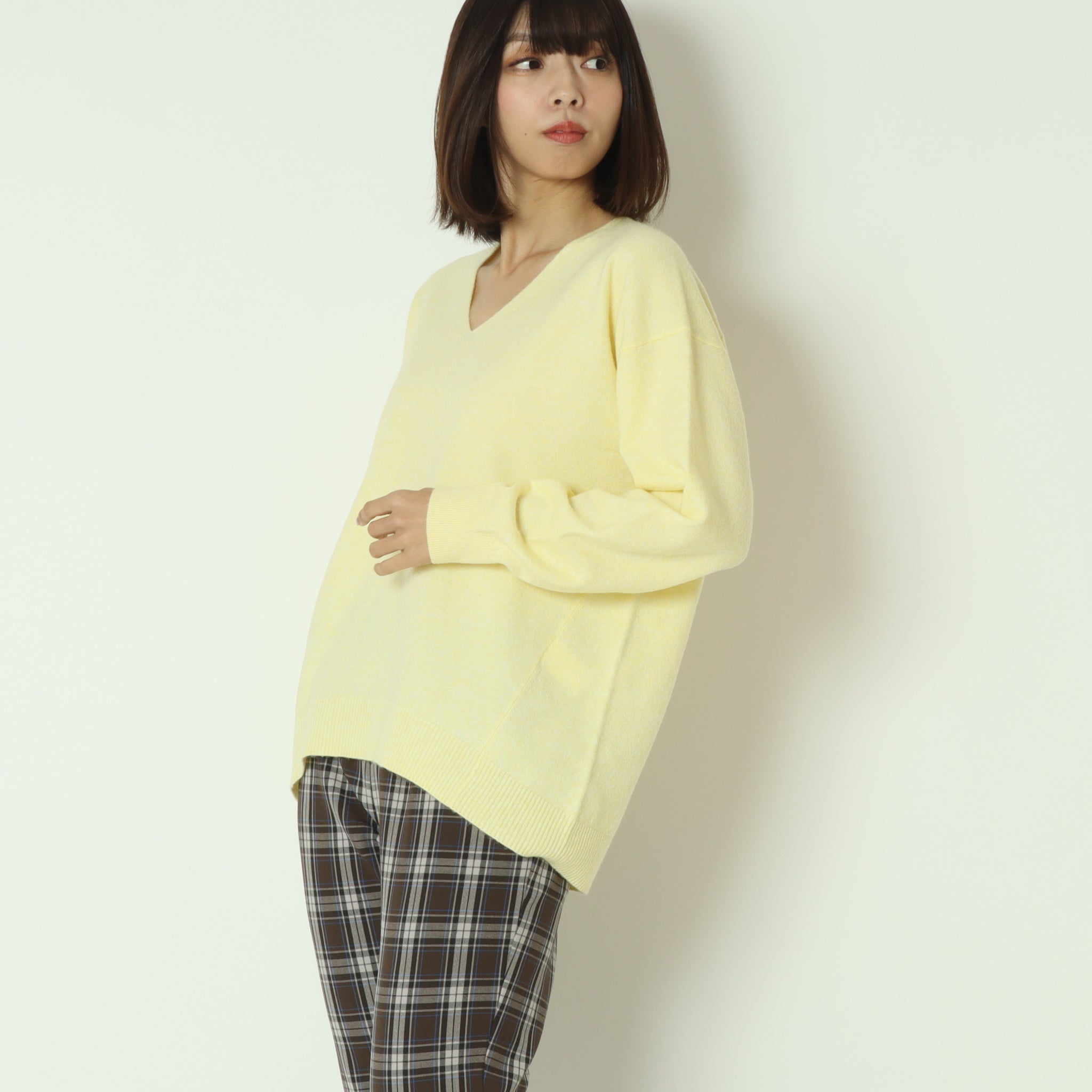 前後Vネックニット 6263-526 – DURAY