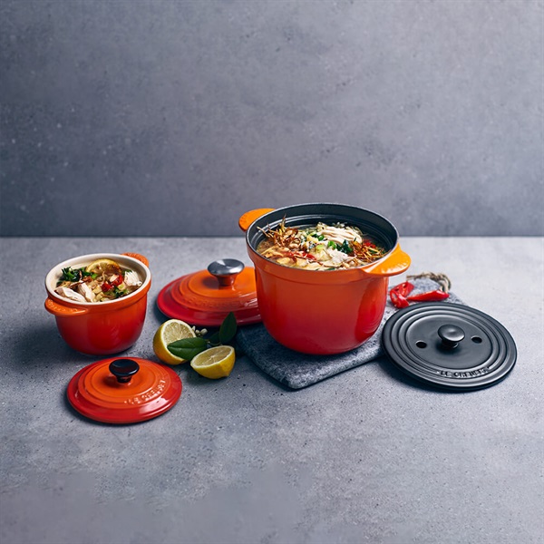 Le Creuset (ル・クルーゼ)ココット・エブリィ 18 チェリーレッド (SS