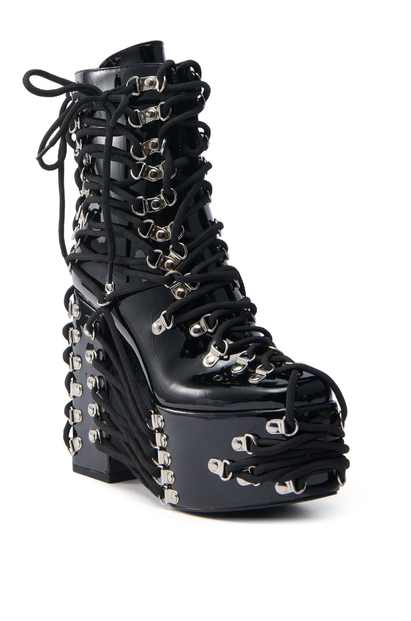 AZALEA WANG XENON BLACK CHUNKY BOOTIE – AKIRA