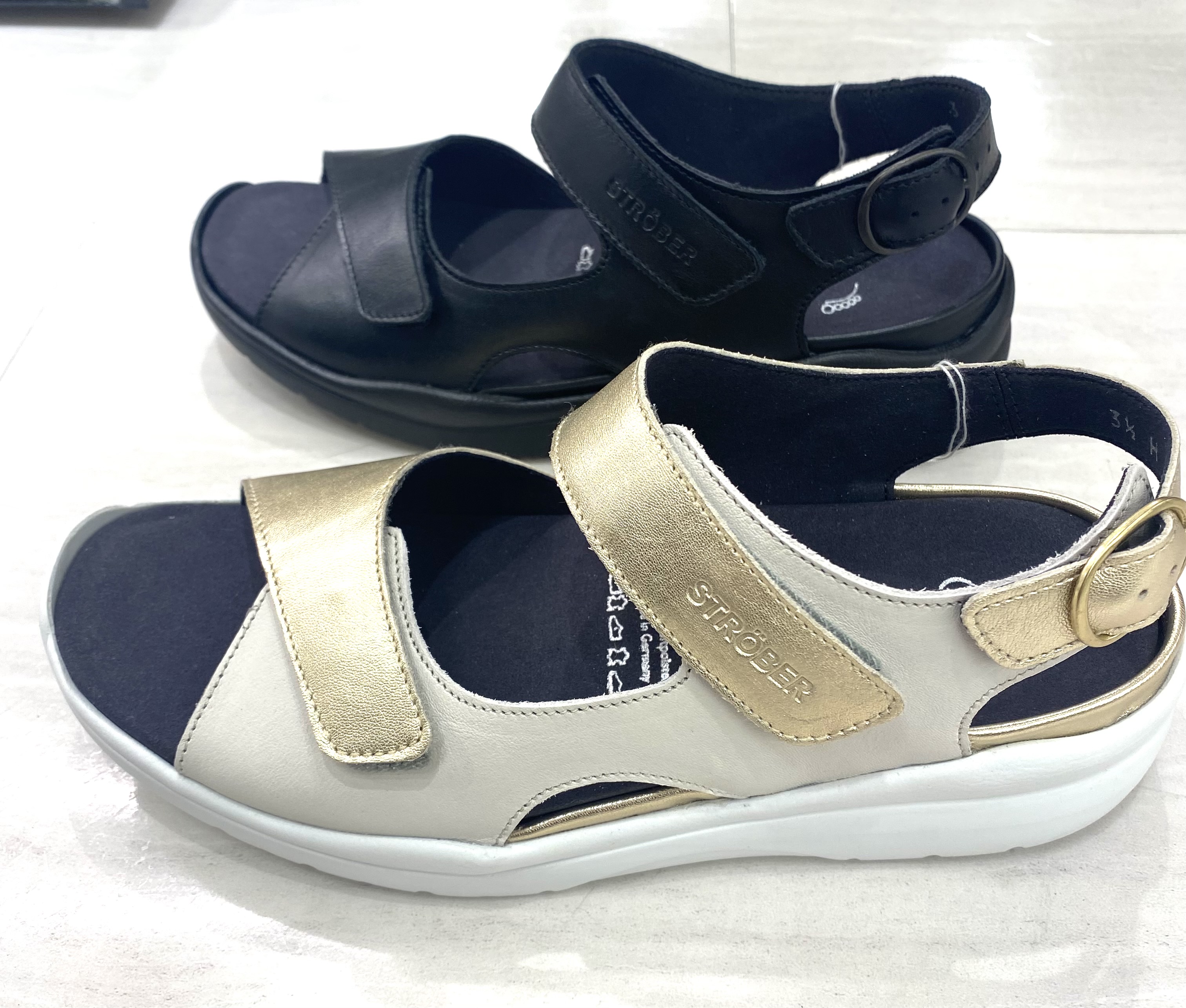 strober ストロバー レザーサンダル サイズ23.5cm 2026年最新