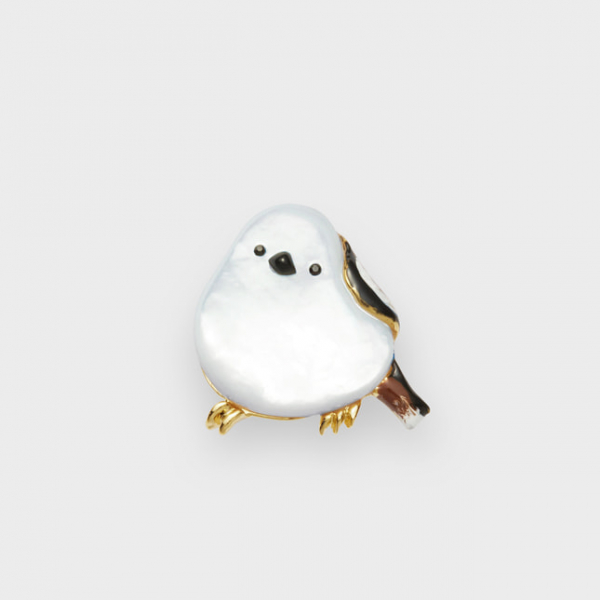 再入荷！！シマエナガブローチ | ヴァンドームブティック | 大丸梅田店