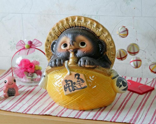 信楽焼 狸 置物 がま口 たぬきの置物 7号 黄(名入れも可) 玄関 狸置物