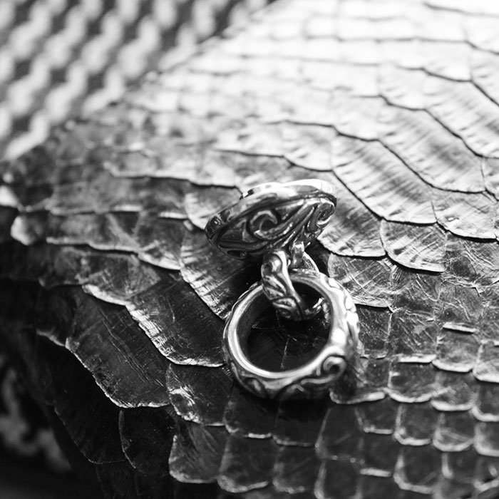 ウォレットチェーン ドロップハンドル /シルバー925/唐草リリー/レザー