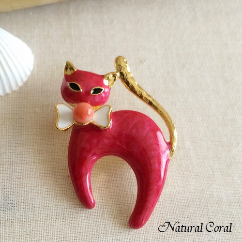 ピンク珊瑚 ぴんくさんご ブローチ 玉 ネコ ナチュラルコーラル : 珊瑚