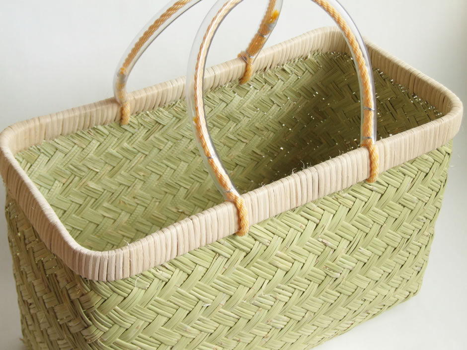 岩手県鳥越地区の竹細工 岩手県二戸 鳥越竹細工 スズ竹(篠竹)市場かご