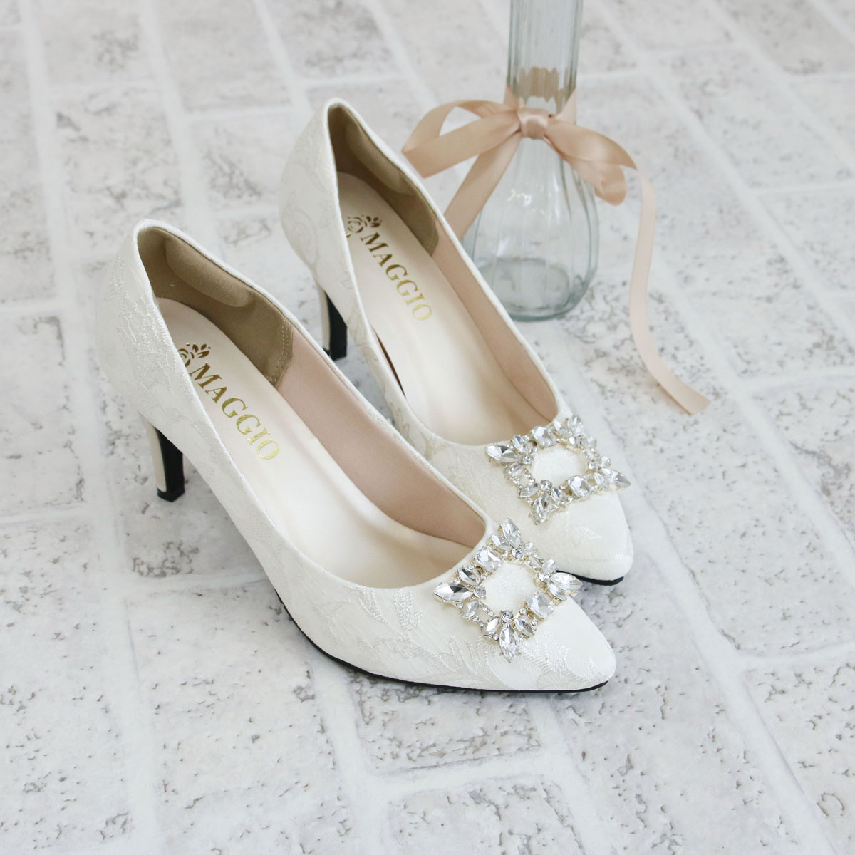 パンプス ポインテッドトゥ 8cmヒール ラインストーン ハイヒール 黒