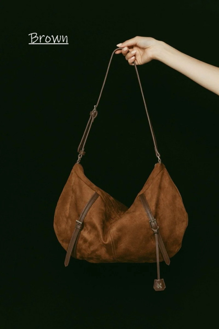 Knuth Marf（クヌースマーフ） バッグ スウェード ムーン バッグ suede