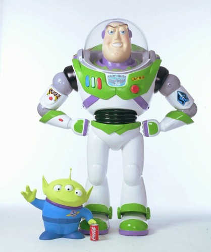 トイストーリー バズ・ライトイヤー 等身大フィギュア 生産終了品