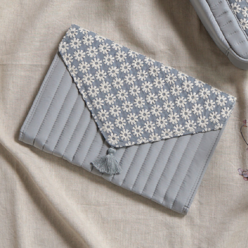 Hoppetta（ホッペッタ） flower刺繍 母子手帳ケース｜刺繍 母子手帳