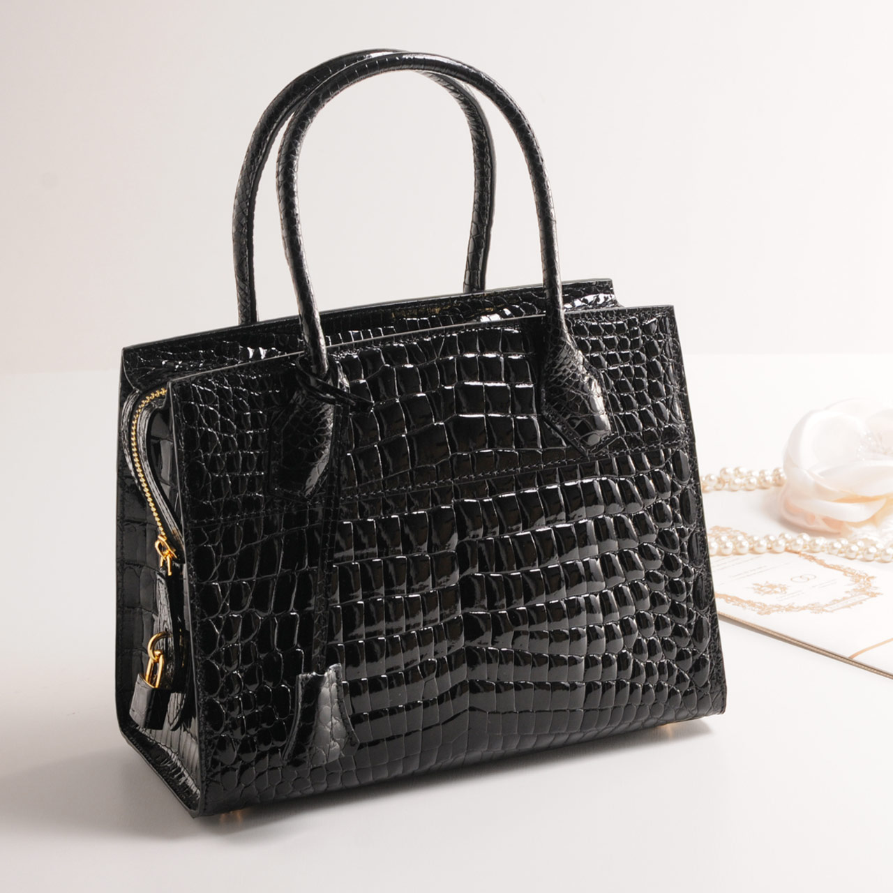 sankyo shokai（三京商会） ＜爆買＞クロコダイルハンドバッグ