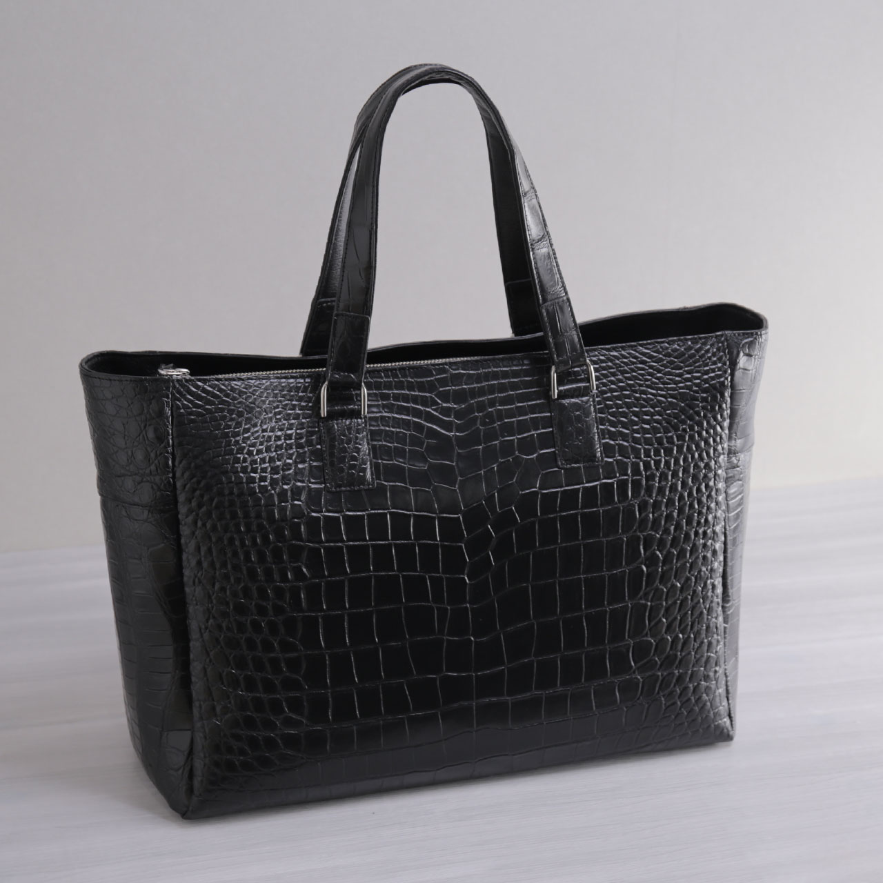sankyo shokai（三京商会） ＜爆買＞クロコダイル トートバッグ メンズ