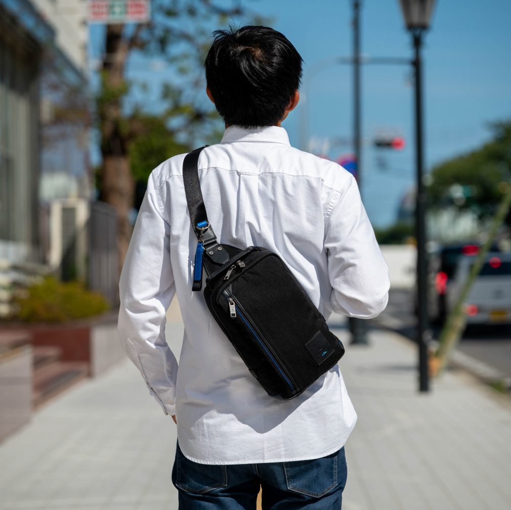 LANVIN en Bleu ランバン オン ブルー ボディバック リール 大容量