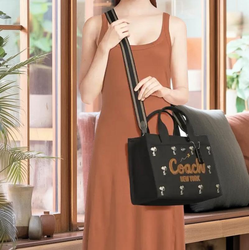 COACH（コーチ） COACH x スヌーピー ピーナッツ コラボ トート バッグ