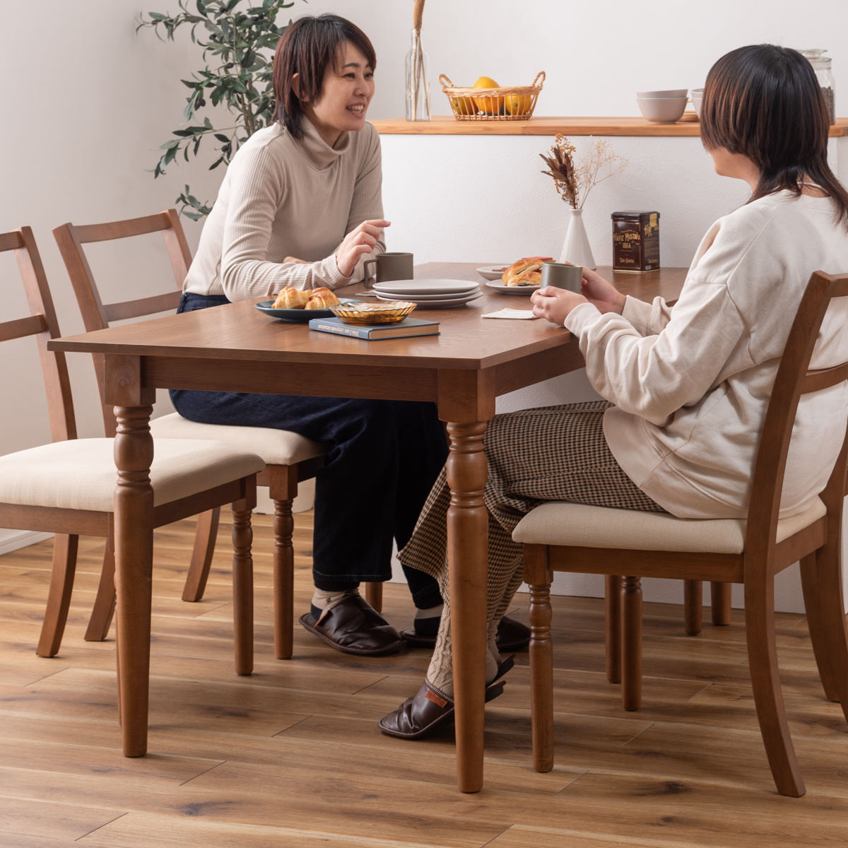 東谷 ダイニングテーブル 幅150cm クラシック風 （ 4人掛け