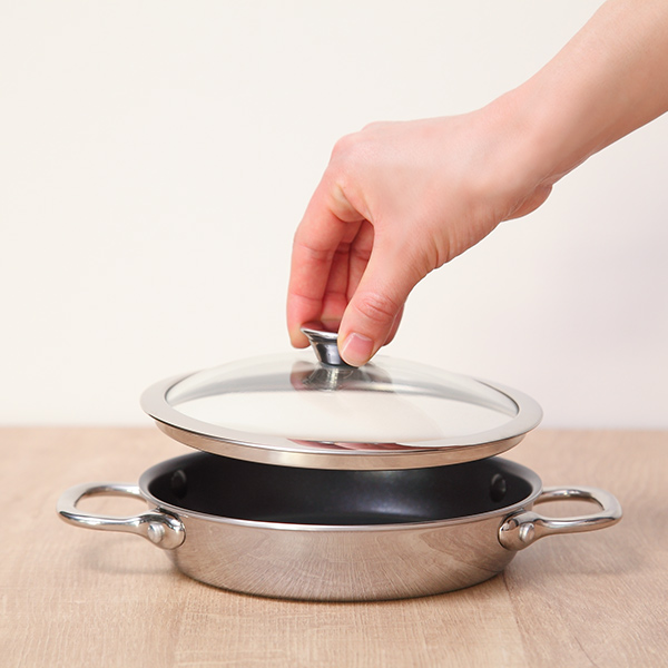 フライパン 両手 15cm IH対応 ガラス蓋付き クィーンパン 中尾アルミ