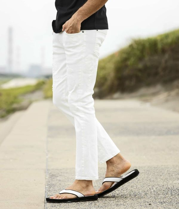 1PIU1UGUALE3 RELAX カモ柄刺繍ダメージデニムパンツ メンズ ジーンズ