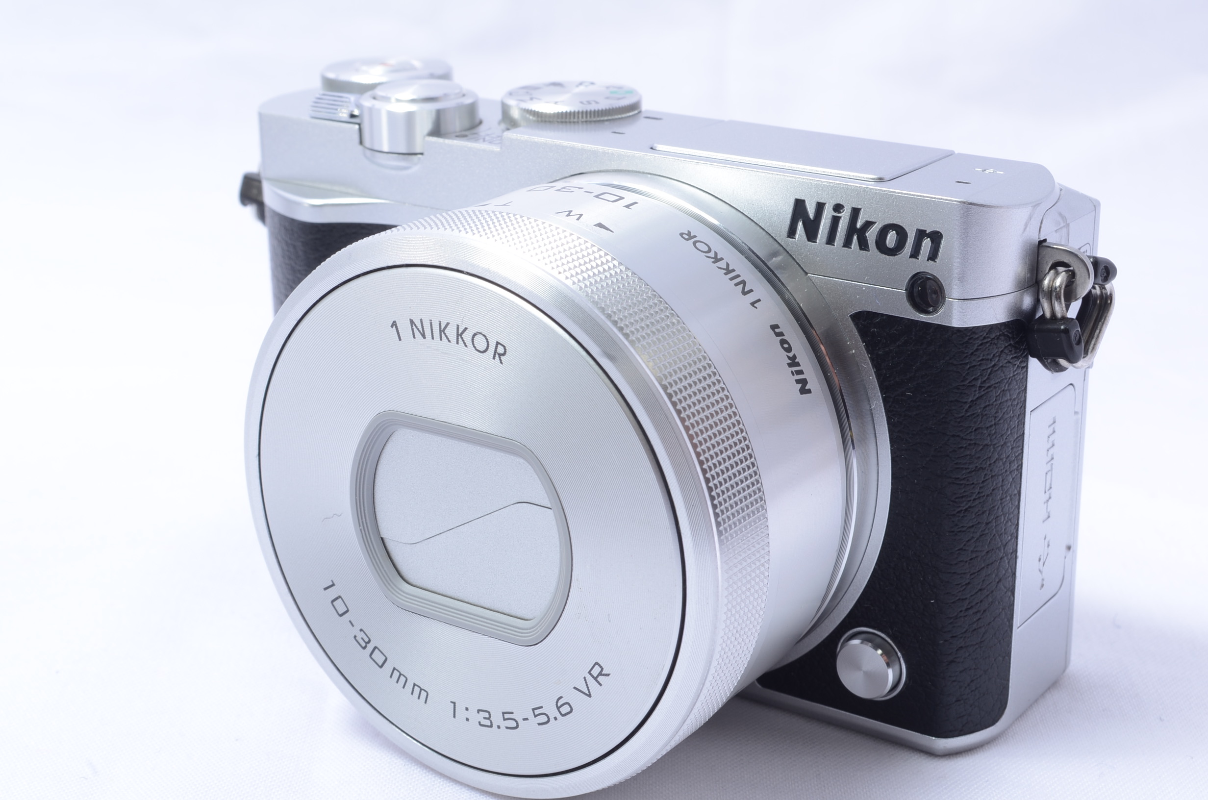 EOS M キヤノン Canon ミラーレス一眼 M3 レンズキット ブラック EF