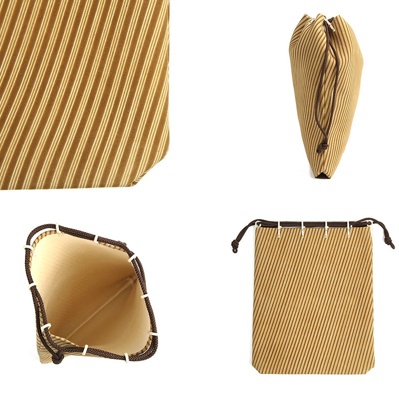 印傳屋（INDEN-YA） 卒業祝い 合切袋 印伝 本革 和柄 燻(ふすべ) 送料