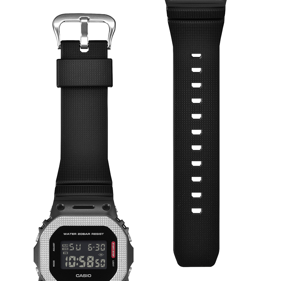 G-SHOCK メタルカバード チェッカリングパターン GM-5600BM-1JF メンズ