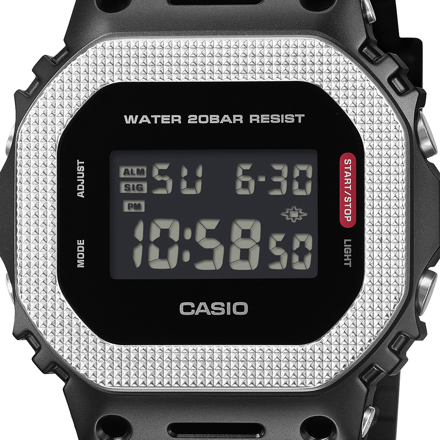 G-SHOCK メタルカバード チェッカリングパターン GM-5600BM-1JF メンズ
