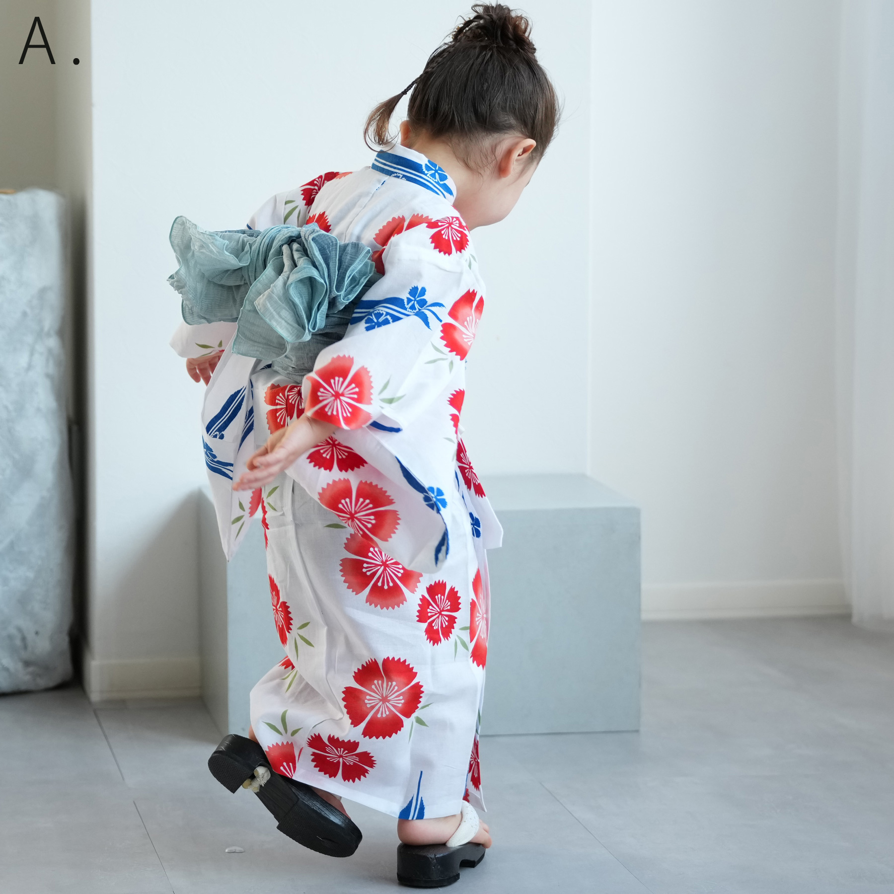 utatane 浴衣 子供 女の子 3点セット（浴衣/帯/下駄）花 菊 ピンク 赤