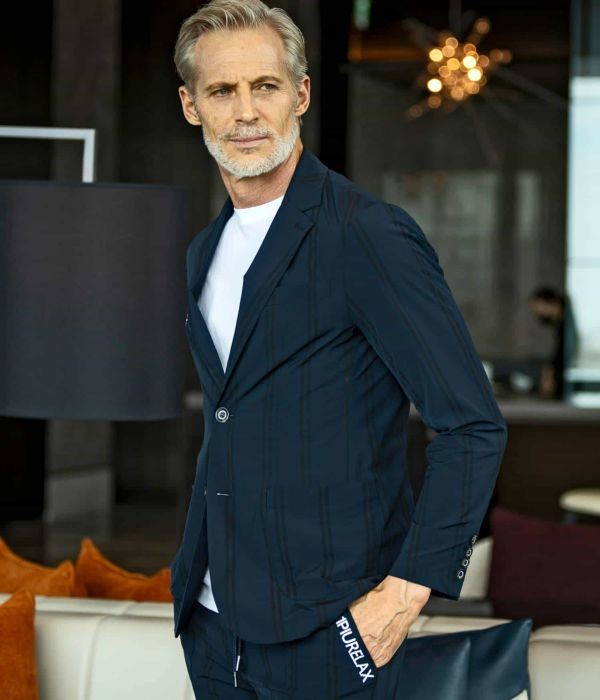 1PIU1UGUALE3 RELAX ウノピゥウノウグァーレトレ リラックス