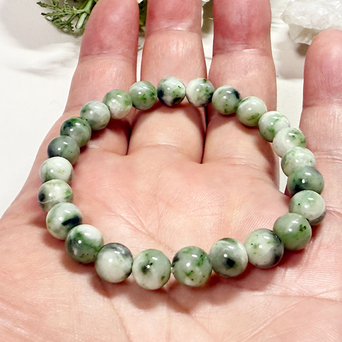 日高翡翠（ヒスイ）AAA 北海道産 8mm ブレスレット 天然石