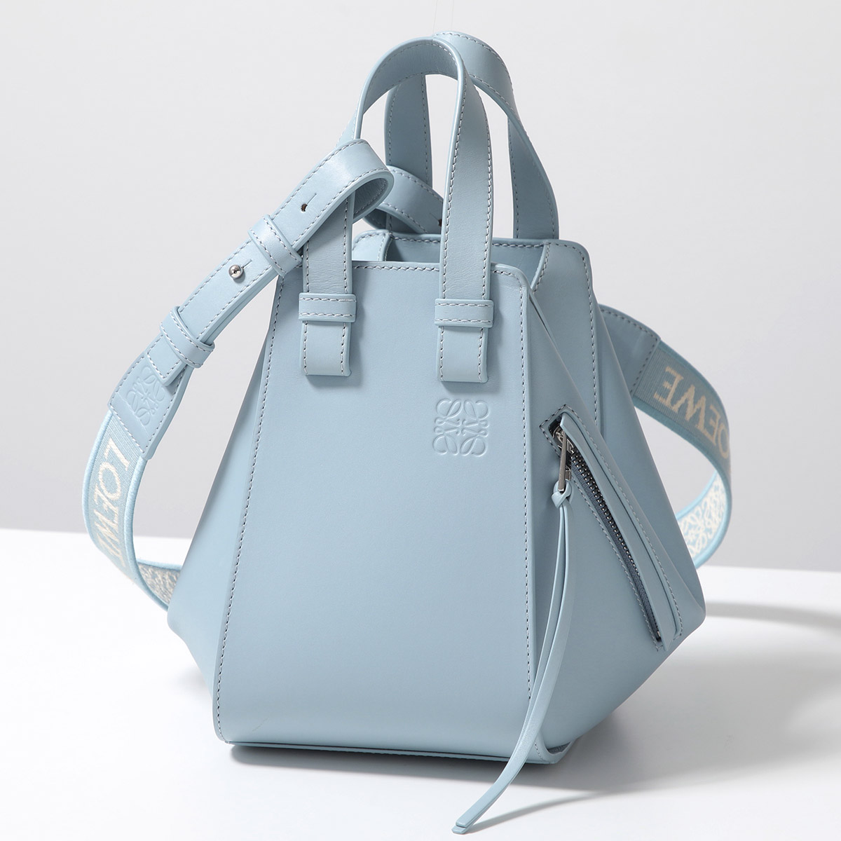 LOEWE（ロエベ） ハンドバッグ HAMMOCK COMPACT ハンモック コンパクト