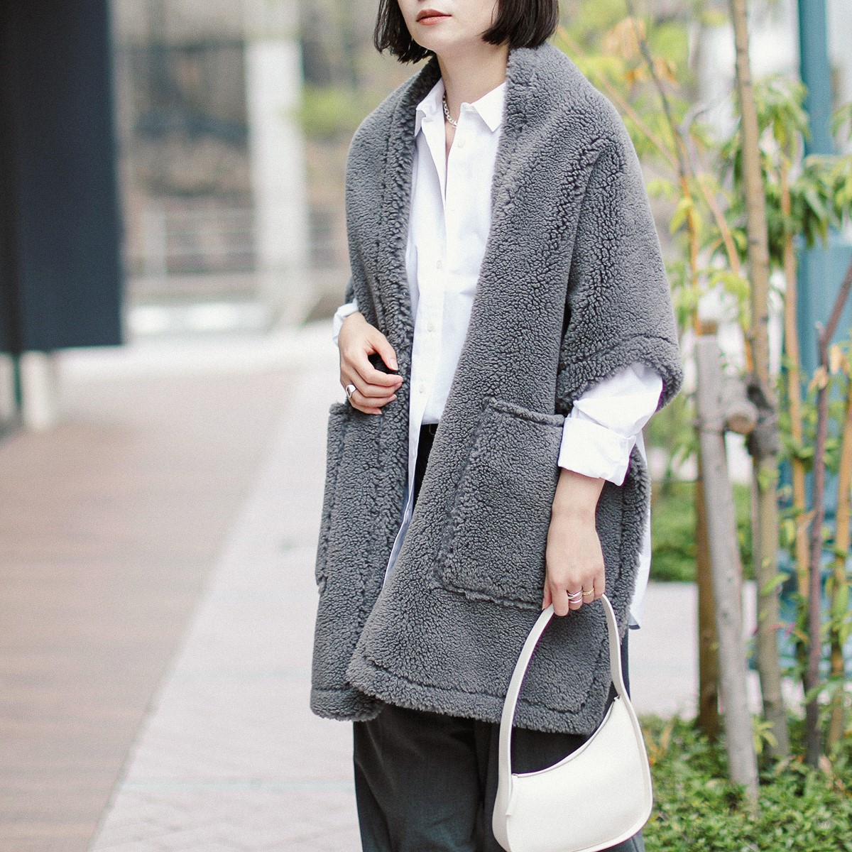 QTUME クチューム ケープ 452-24547 レディース フェイクボア フェイク