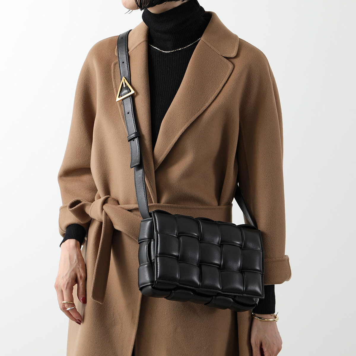 BOTTEGA VENETA（ボッテガ・ヴェネタ） ショルダーバッグ パデッド