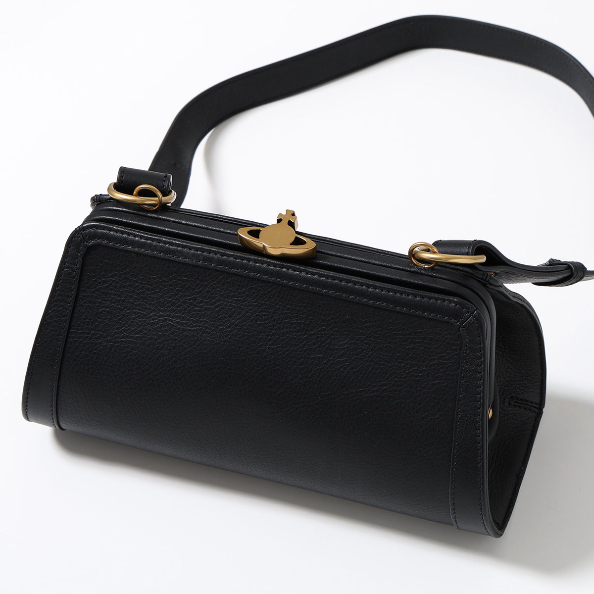 Vivienne Westwood（ヴィヴィアンウエストウッド） ショルダーバッグ