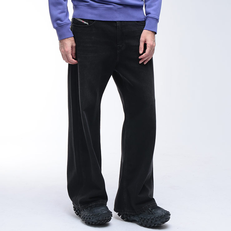 DIESEL（ディーゼル） メンズ ボタンフライ ワイド ジーンズ デニム D