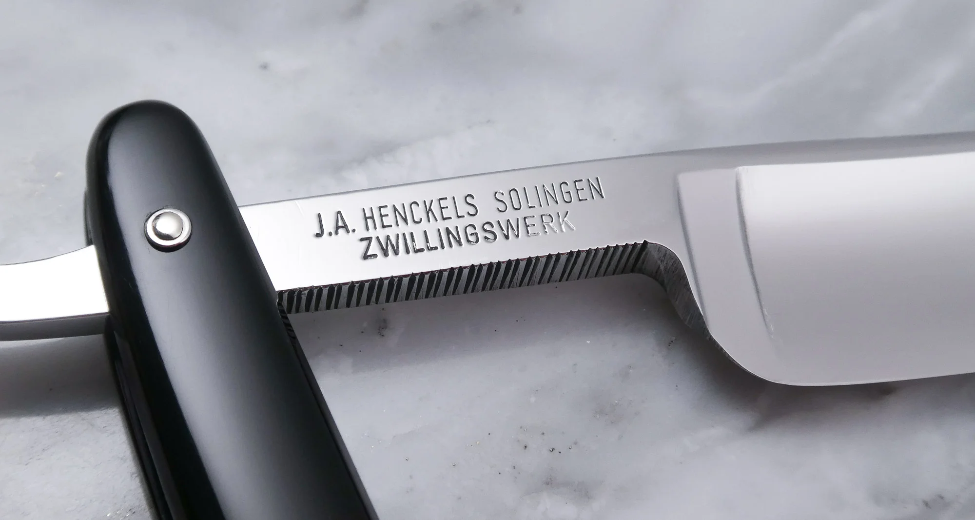Vintage J.A. Henckels Friodur 472 Inox Solingen Straight Razor