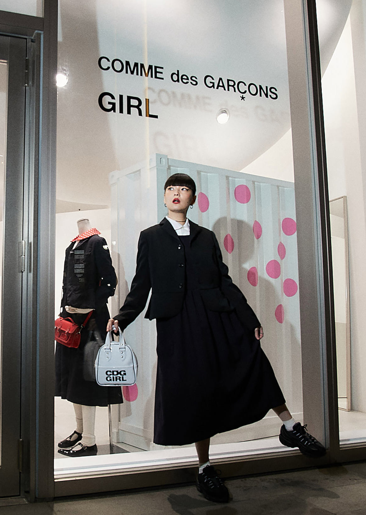 秋元梢×COMME des GARÇONS GIRL｜定番から限定品までが一堂に会した