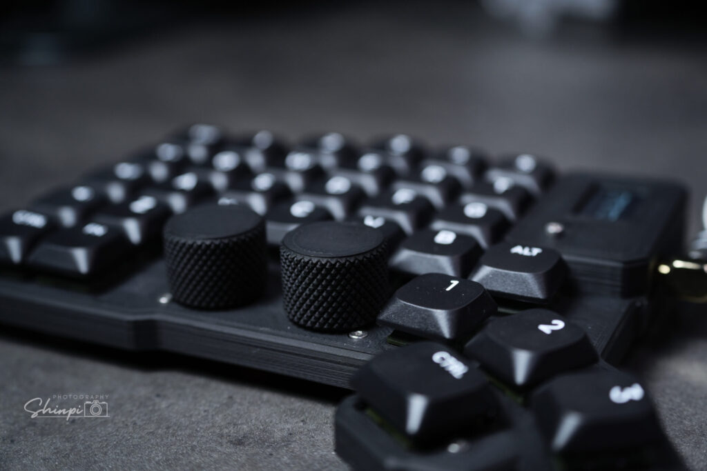 トラックボール一体型分割キーボード「mtk64erp」をレビュー│完成され