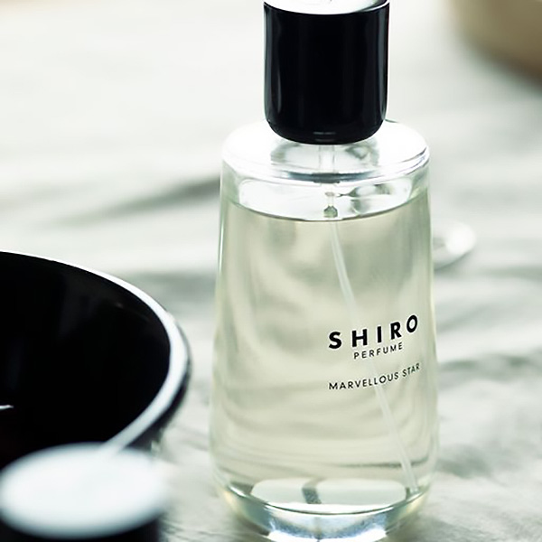 ビューティーコラム vol.31＞冬の香水の付け方は？付ける場所や