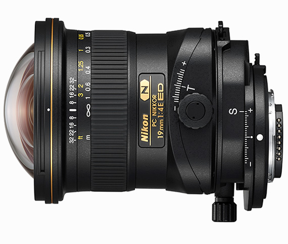 アオリができる超広角レンズ「ニコン PC NIKKOR 19mm f/4E ED」を徹底