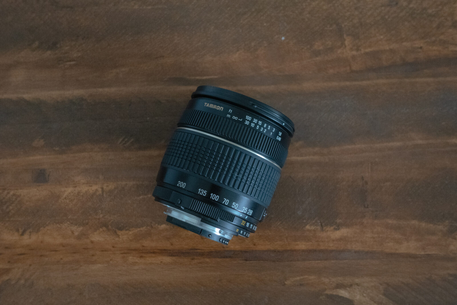 写りすぎない魅力。オールドズームレンズ「TAMRON 28-200mm F3.8-5.6