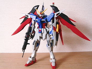 MG デスティニーガンダム（エクストリームブラストモード）