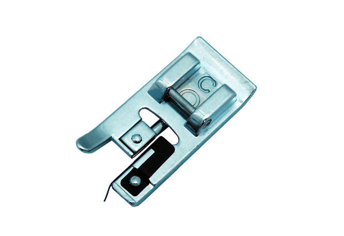 縁かがり押え HP302442 | ミシンを選ぶならシンガーミシン｜愛されて